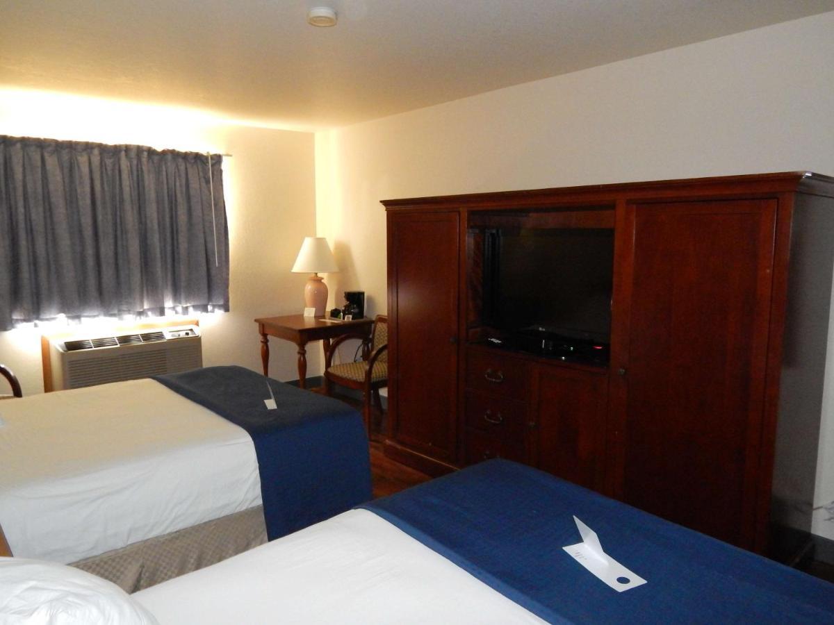 Americas Best Value Inn Sault Ste. Marie Exterior foto