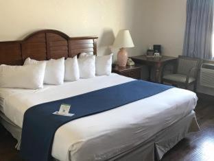 Americas Best Value Inn Sault Ste. Marie Quarto foto